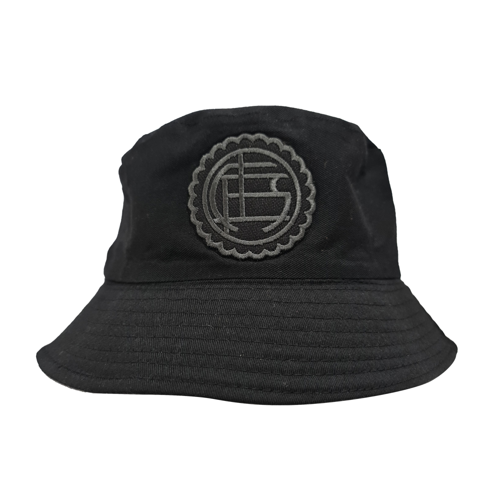 PILUSO NEGRO ESCUDO TRADICIONAL BORDADO